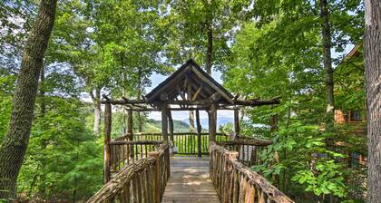 Mountain-view Blue Ridge Condo: 36 Mi to Asheville