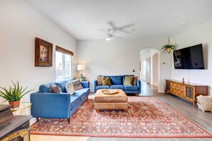 Talo (4 Bedrooms) | Sisätilat