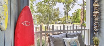 Ocean Isle Beach Home w/ Shared Lanai & Grill