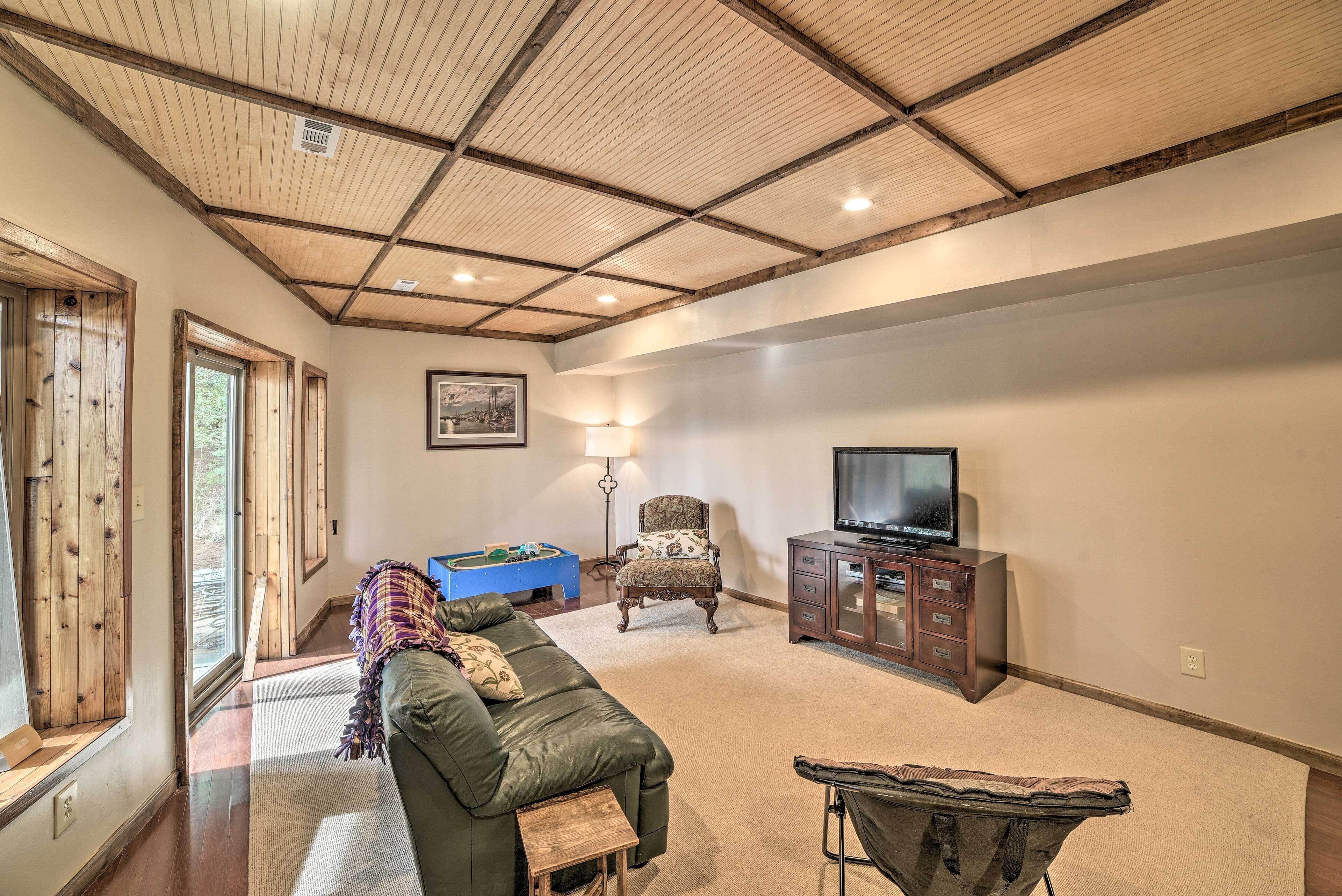 Waterfront Cottage w/ Fishing Dock & Fireplace!