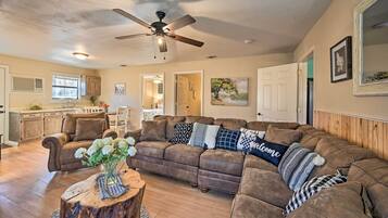 Cottage (3 Bedrooms) | Interior