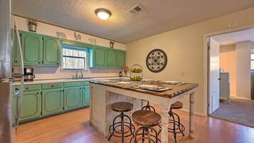 Cottage (3 Bedrooms) | Interior