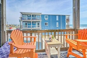 Apartment (2 Bedrooms) | Interior - North Topsail Condo - Steps to Beach! (Sneads Ferry)