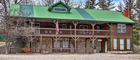 Apartment (2 Bedrooms) | Front of property