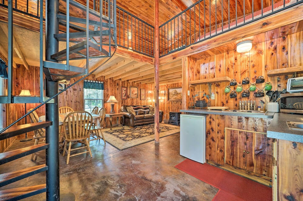 Peaceful 'black Fork Cabin 1' - Fish On-site! - Sardis Lake, OK