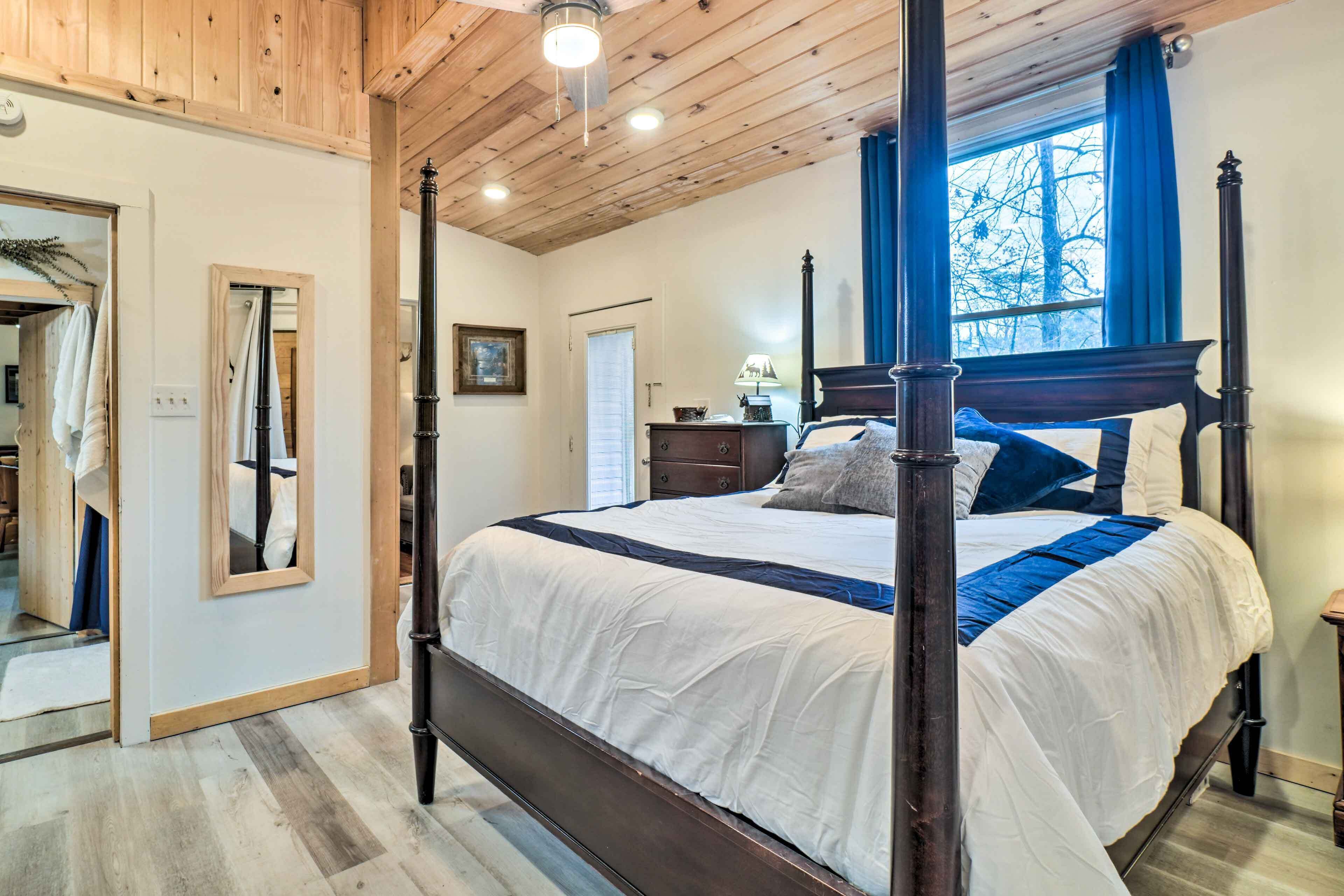 Peaceful Knoxville Hideaway: 8 Mi to Dtwn!