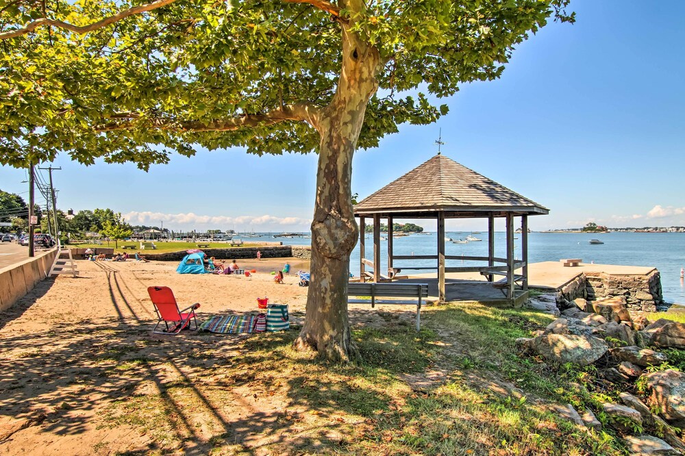 Pet-friendly Branford Apt - 10 Min Walk to Beach!