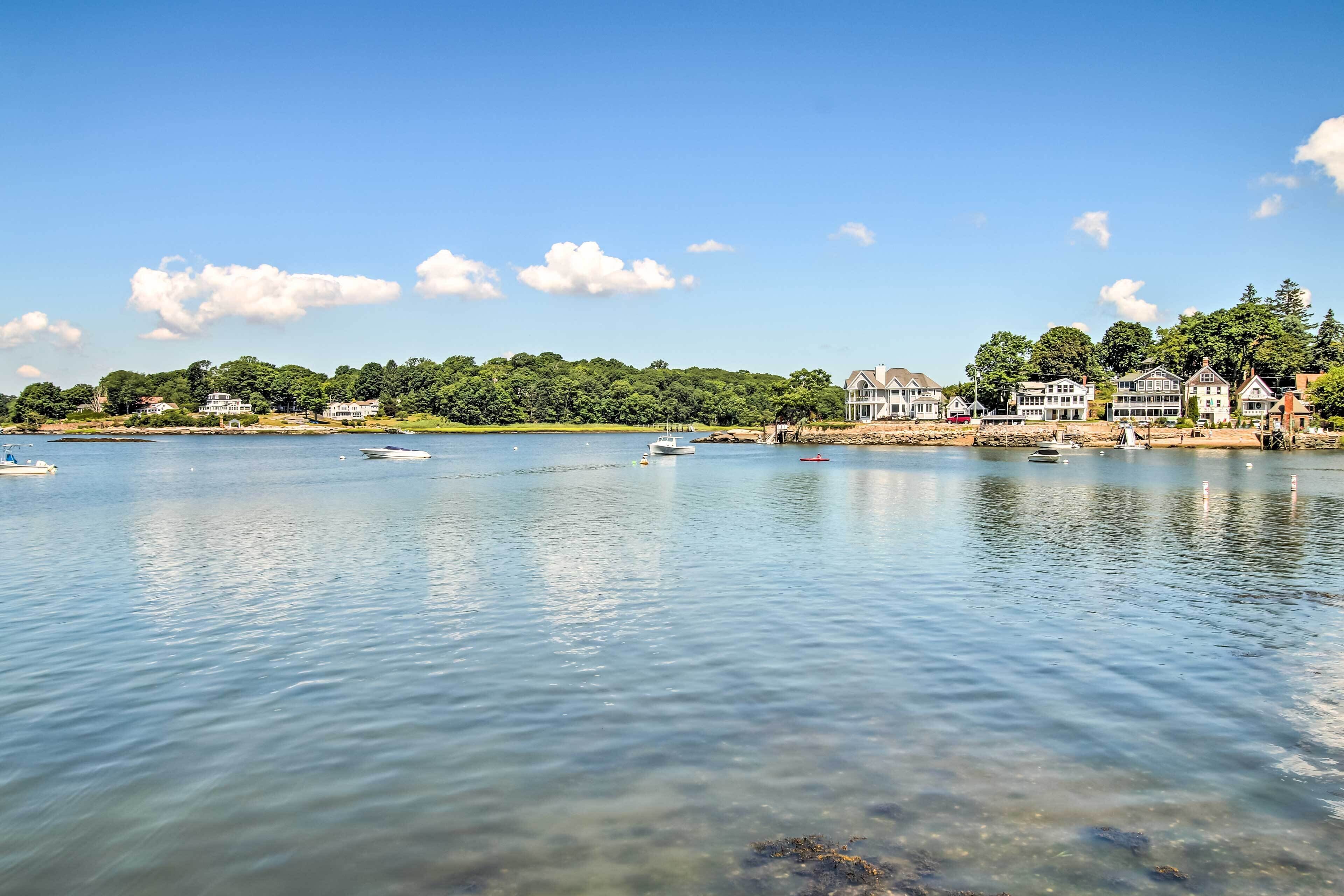 Pet-friendly Branford Apt - 10 Min Walk to Beach!