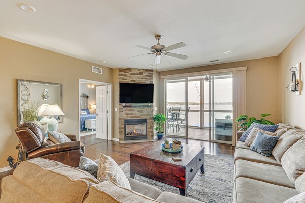 Apartment (3 Bedrooms) | Interior - Osage Beach Condo Near Hiking & Shopping! (Osage Beach)