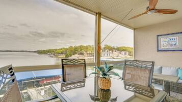 Apartment (3 Bedrooms) | Front of property