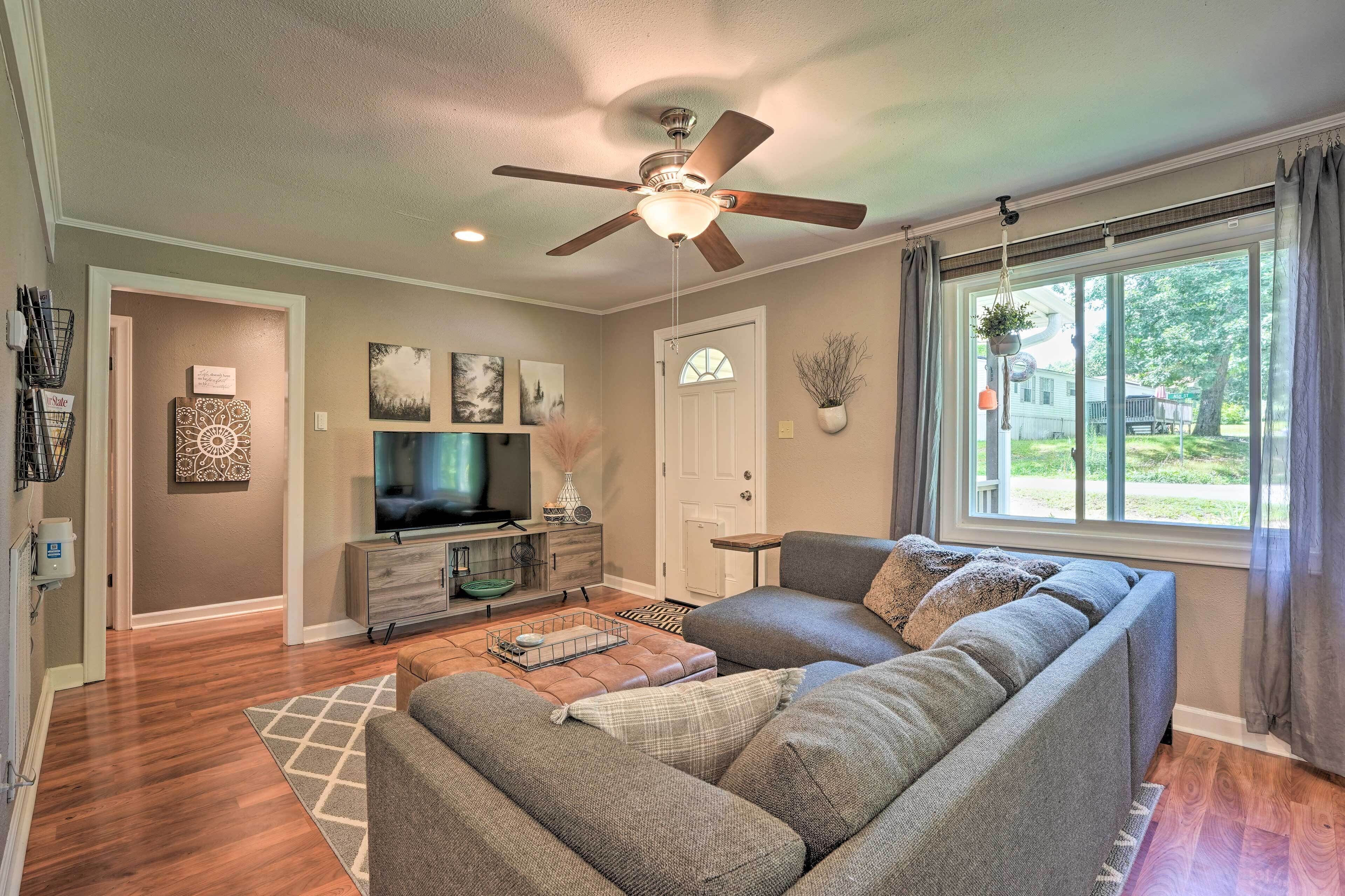 'owl's Nest' Hideaway < 15 Mi to Asheville!