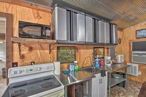 Apartment (0 Bedroom) | Interior