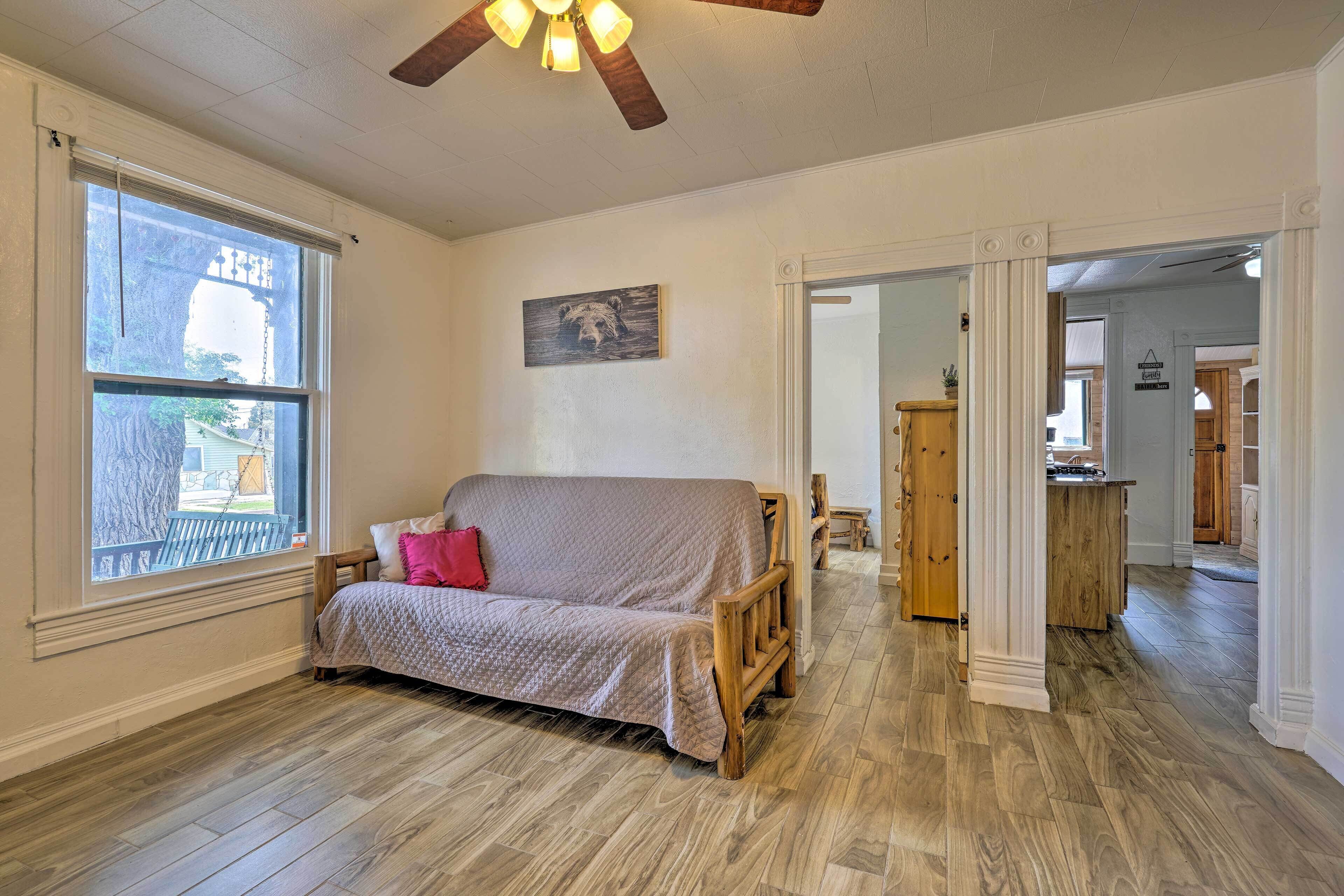 Quaint Cañon City Retreat < 1 Mi to Railroad!