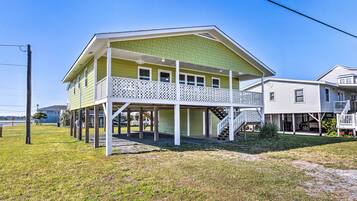 House (4 Bedrooms) | Front of property