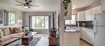卡森市BBQ Ready w/ Patio: Walkable Duplex度假村