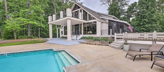 Pickwick Lake Home w/ Screened-in Porch, Dock