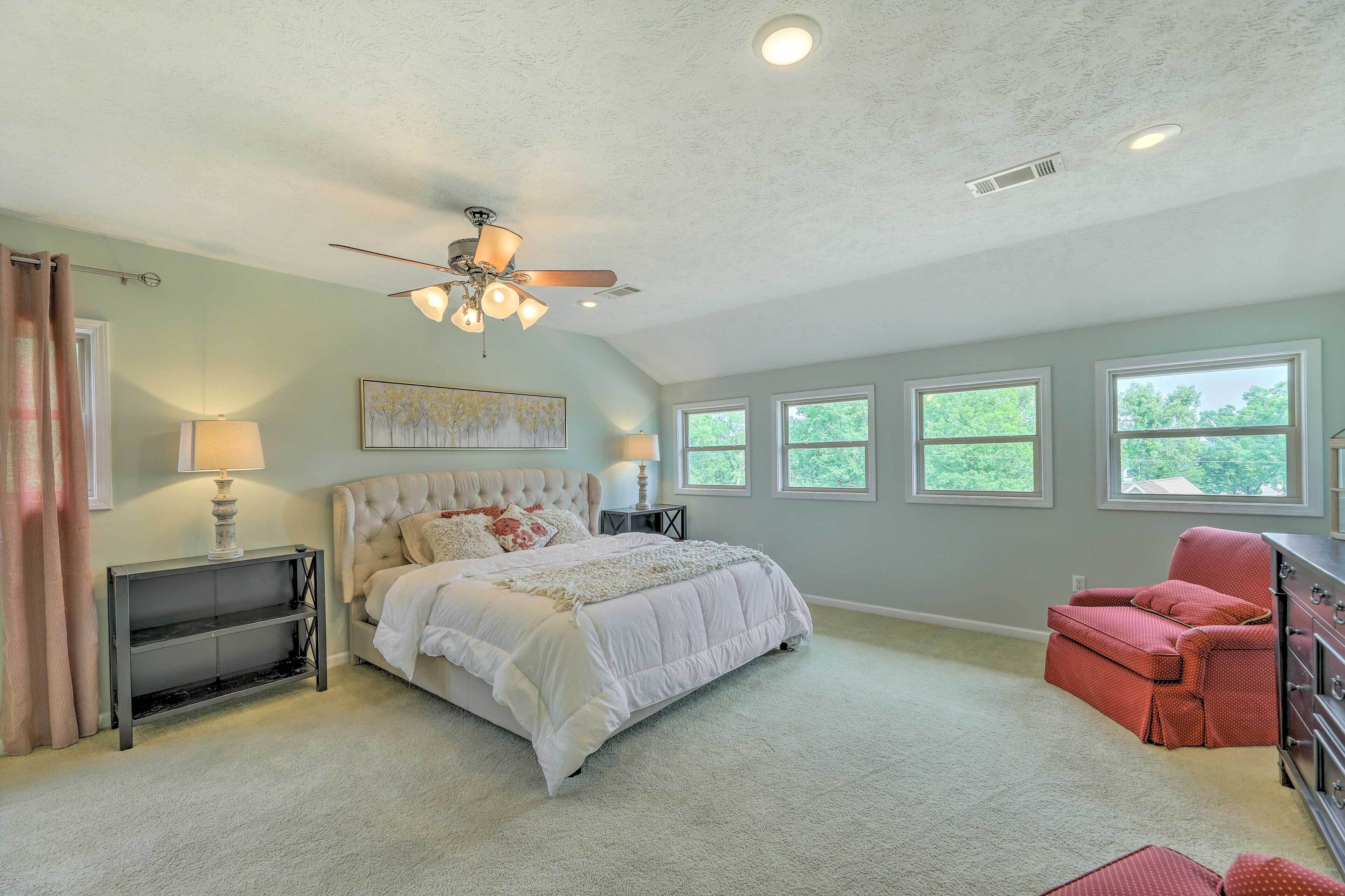 House (4 Bedrooms) | Interior