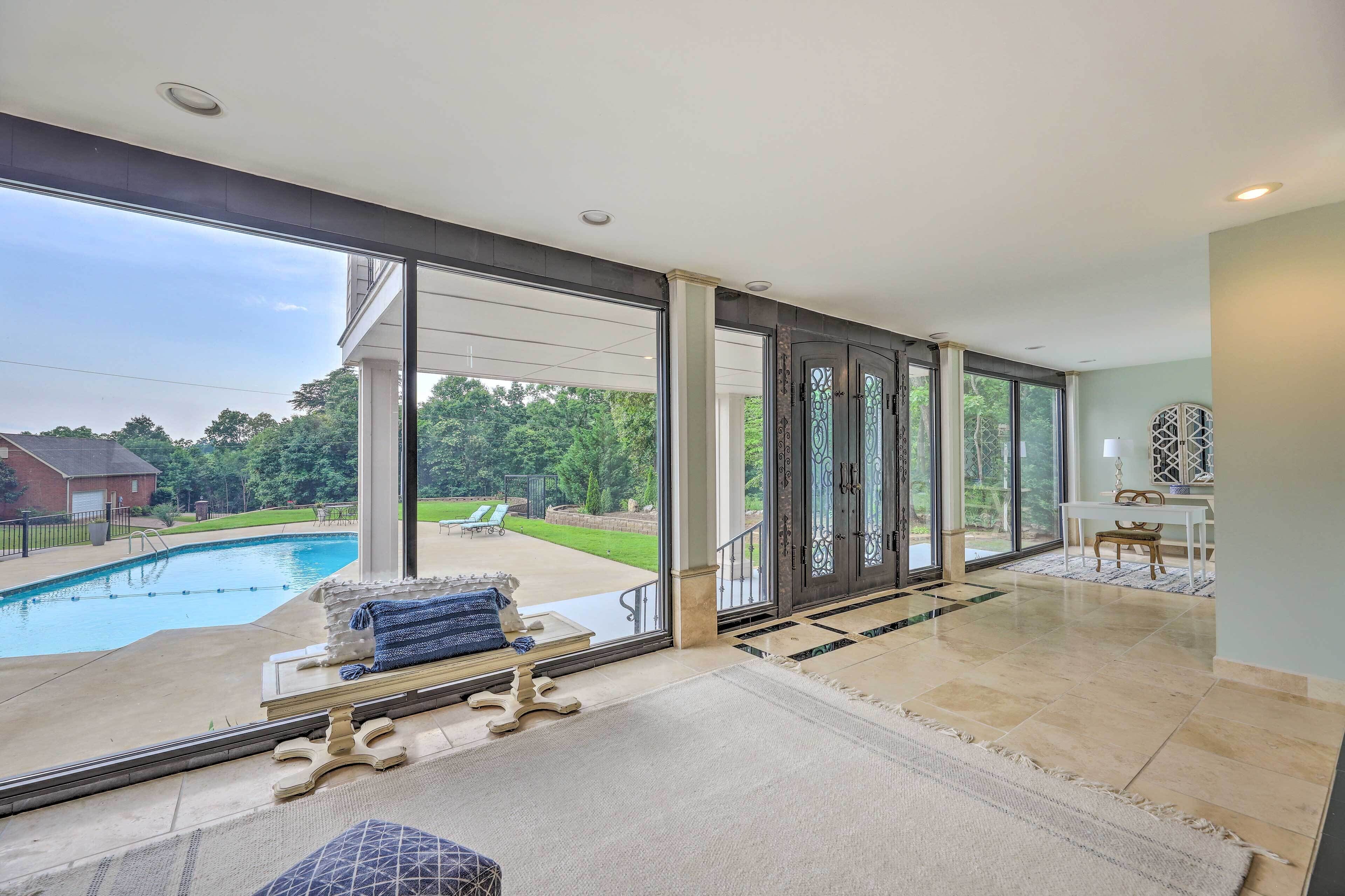 House (4 Bedrooms) | Interior