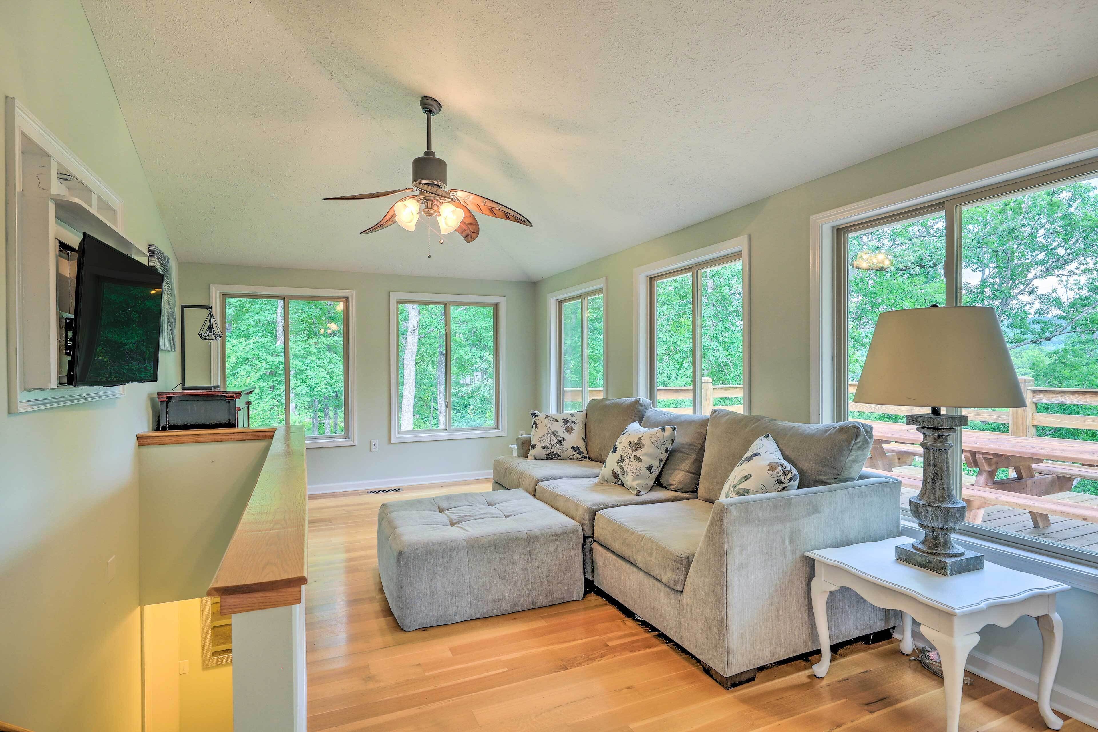 House (4 Bedrooms) | Interior