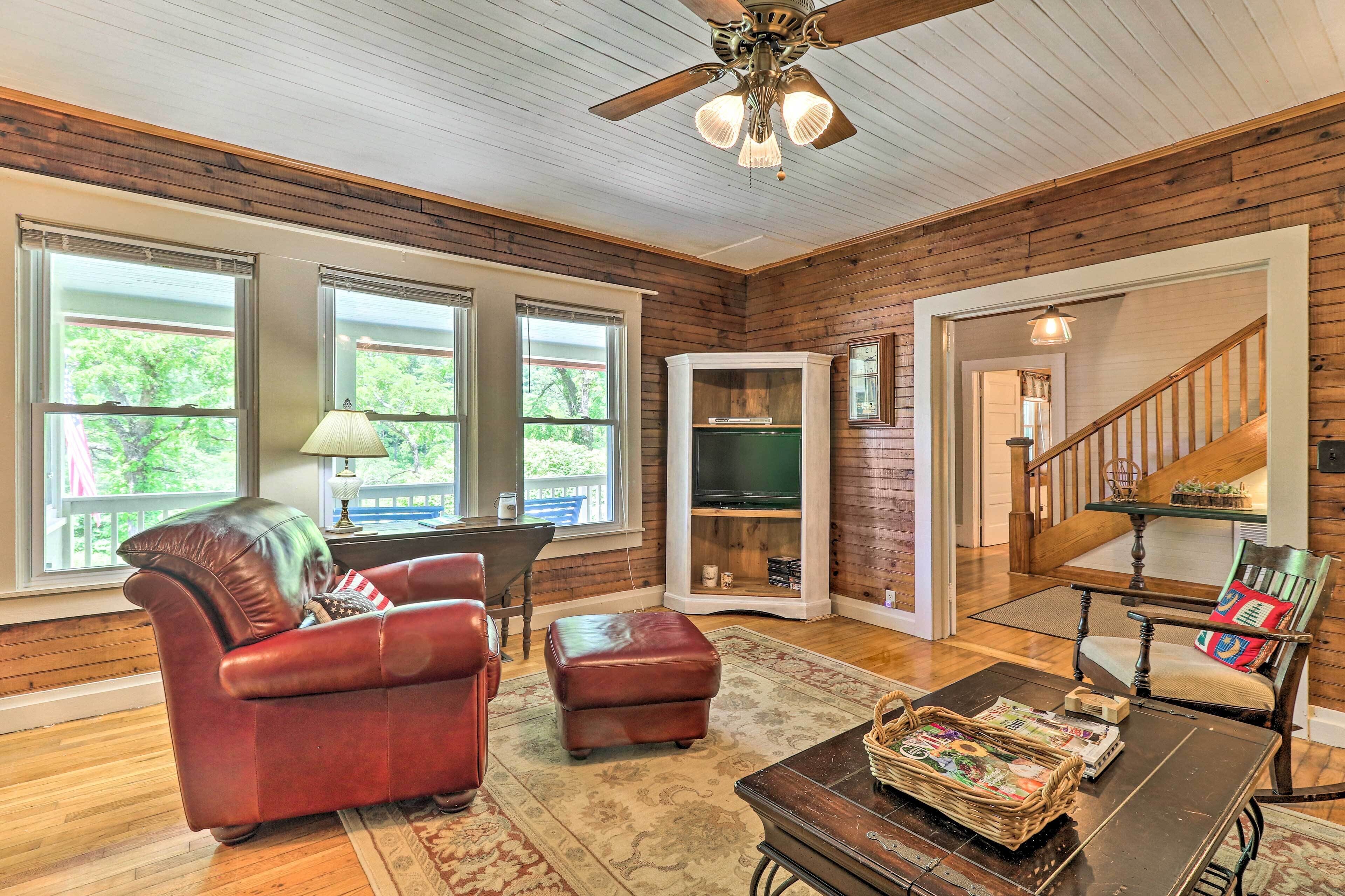 Quaint Crumpler Getaway w/ Grill + Fire Pit!