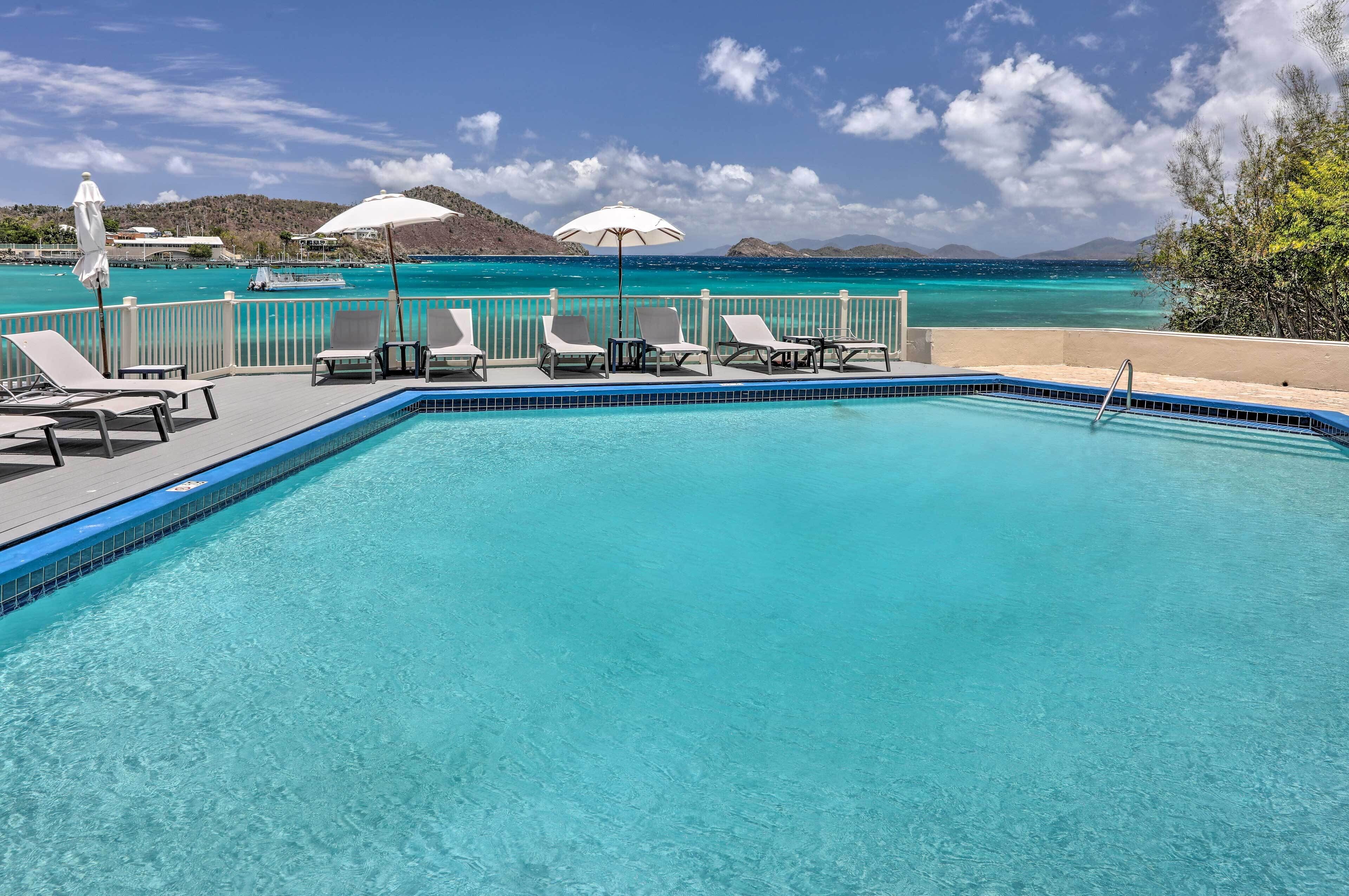 Saint Thomas Condo w/ Ocean Views, Walk to Beach!