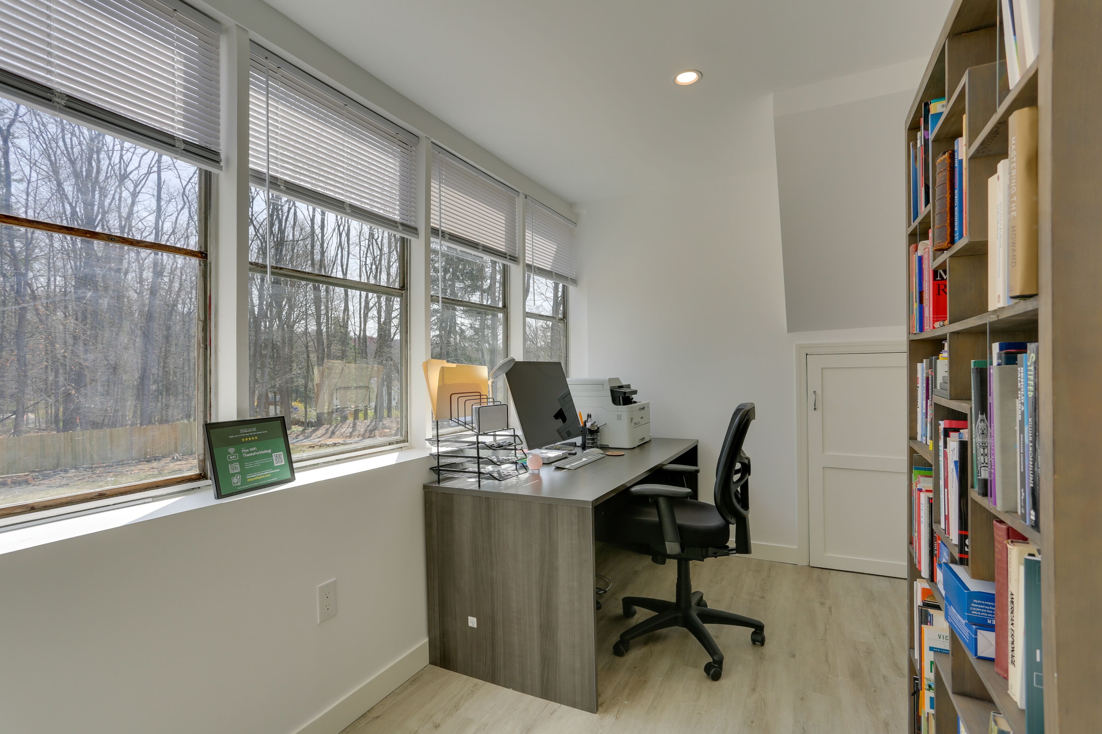 Renovated Hudson Valley Apartment w/ Fire Pit!