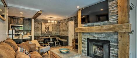 Apartment (2 Bedrooms) | Front of property