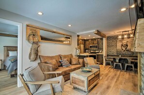Apartment (2 Bedrooms) | Interior - Rustic Ski-out Brian Head Condo w/ Comm. Pool (Brian Head)