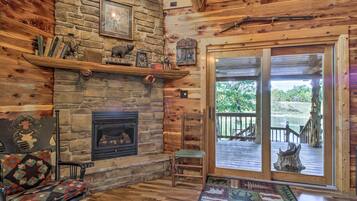 House (2 Bedrooms) | Front of property