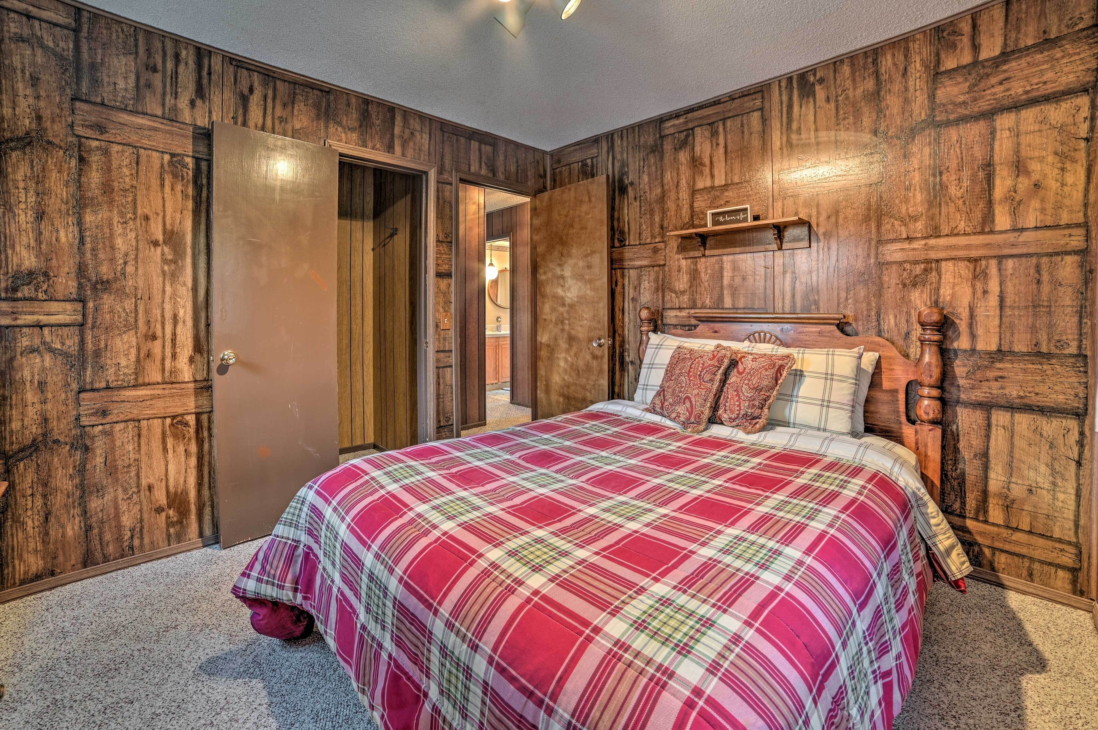 House (3 Bedrooms) | Interior