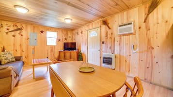 House (1 Bedroom) | Interior