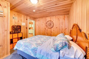 House (1 Bedroom) | Interior