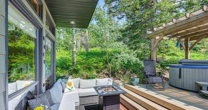 Scenic Lead Cabin: Steps to Terry Peak Ski Area!