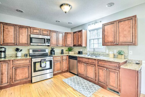 Secluded Retreat on 2 Acres Near Dale Hollow Lake!