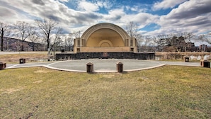 A park with a large, arched memorial structure. - Walk to Shops, Dining & City Park: Reading Apt (Reading)