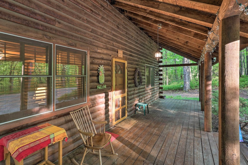 Explore the Land of Waterfalls! Brevard Log Cabin - Brevard, NC