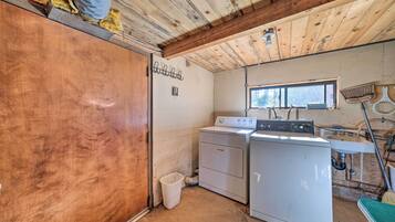 Rumah (1 Bedroom) | Interior