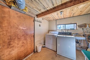 House (1 Bedroom) | Interior