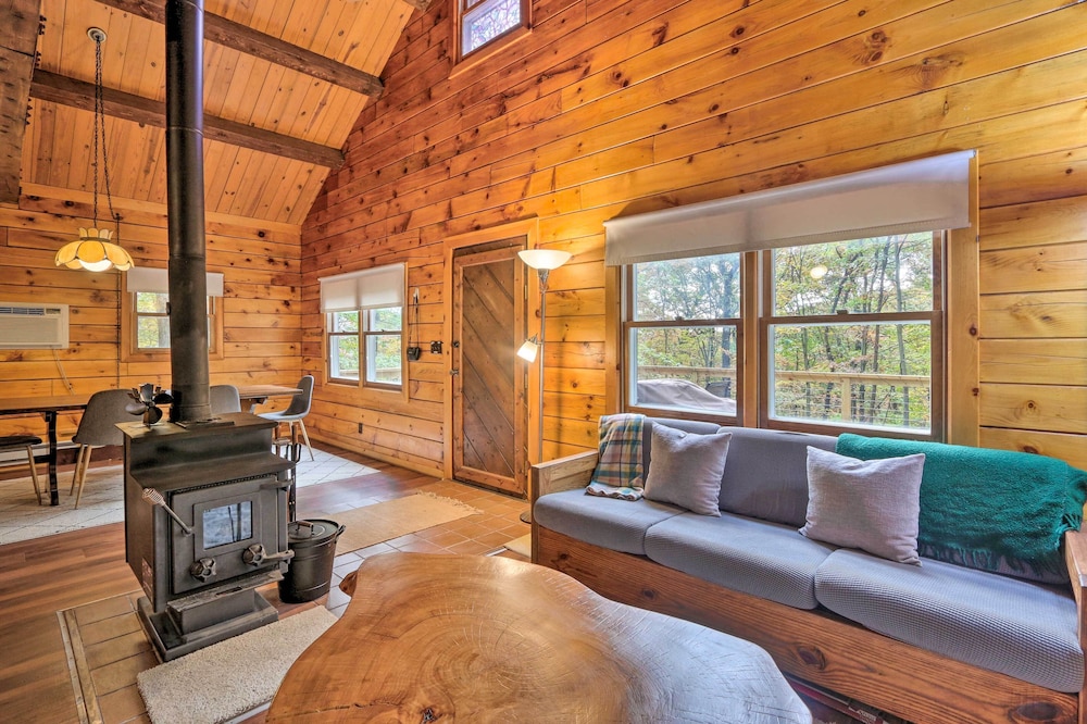 Rustic Log Cabin w/ Updated Interior & Deck!