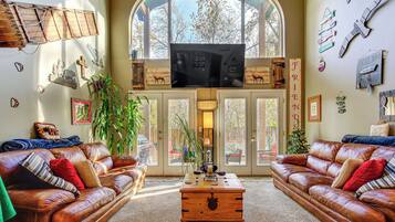 House (5 Bedrooms) | Front of property