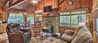Secluded Stanardsville Cabin w/ 10 Acres & Hot Tub