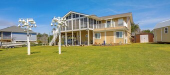 Sneads Ferry Vacation Rental Studio w/ Water Views