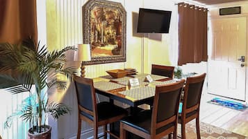 Huoneisto (0 Bedroom) | Sisätilat