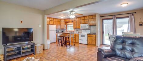 House (3 Bedrooms) | Interior