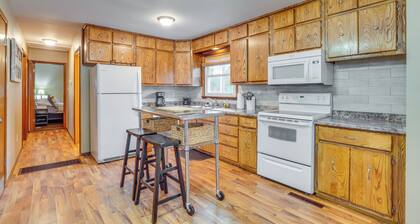 Shell Knob Home w/ Fire Pit, Near Table Rock Lake!