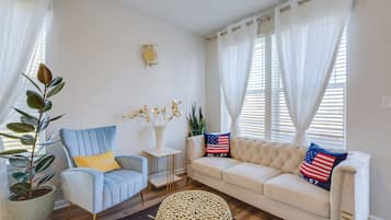Apartment (4 Bedrooms) | Front of property