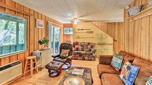 Living area - Rustic Hayesville Cabin w/ Fire Pit & Deck! (Hayesville)