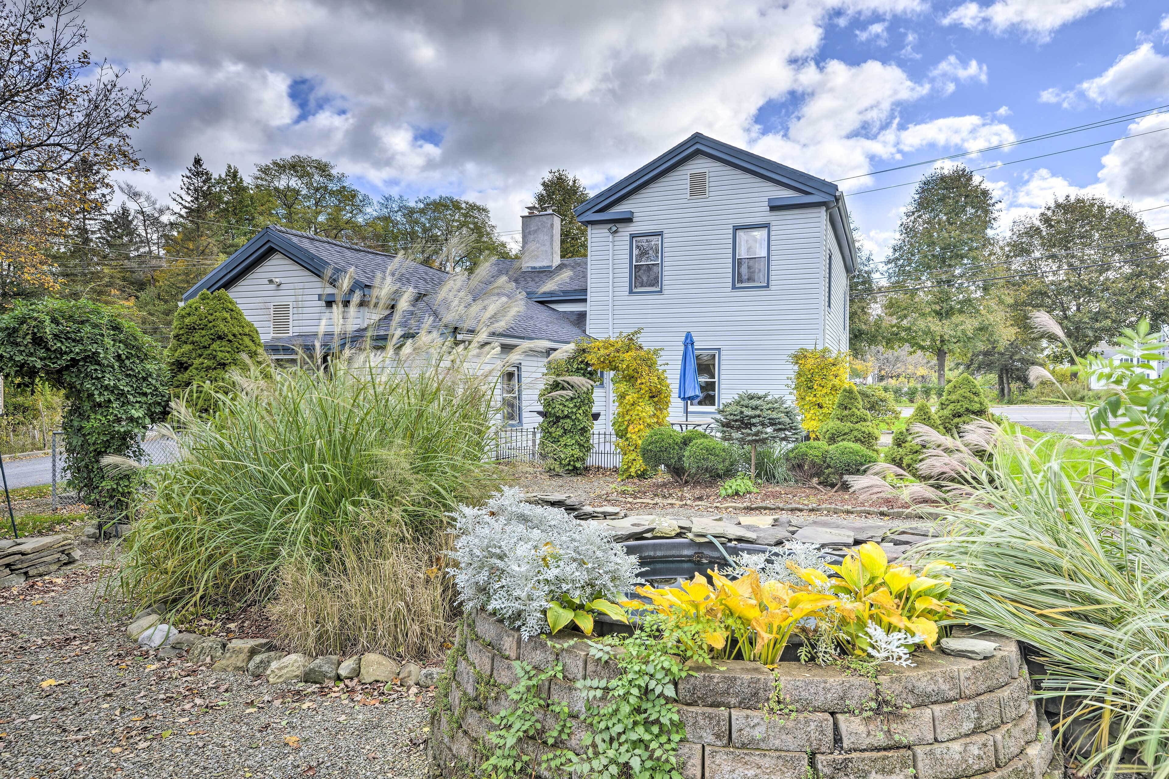 Spacious Home by Finger Lakes & Watkins Glen!