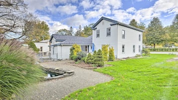 House (3 Bedrooms) | Front of property