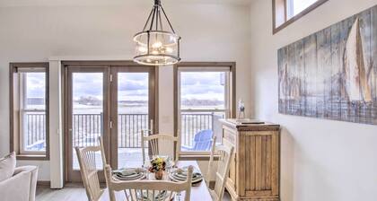 Spacious Recently Built Home < 1 Mi to Lake!